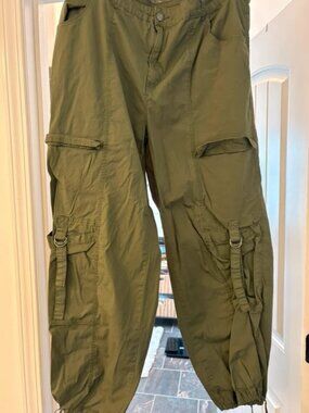 Plus size cargo pants